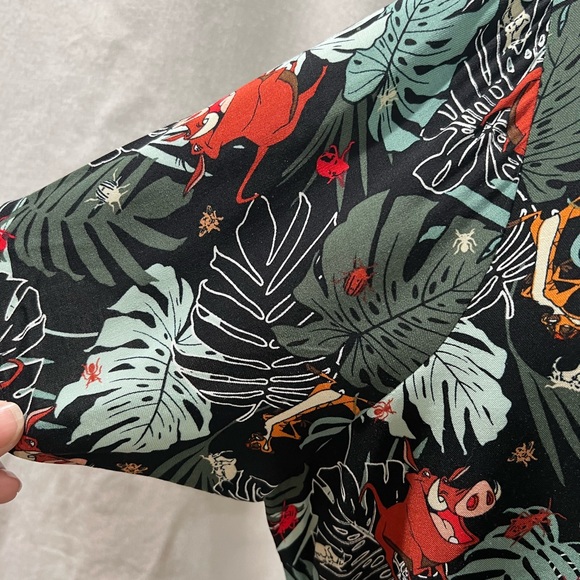NWT-Her Universe/Disney’s Lion King 2 pce set pumba’s jungle shirt/skirt 2X - Picture 6 of 16